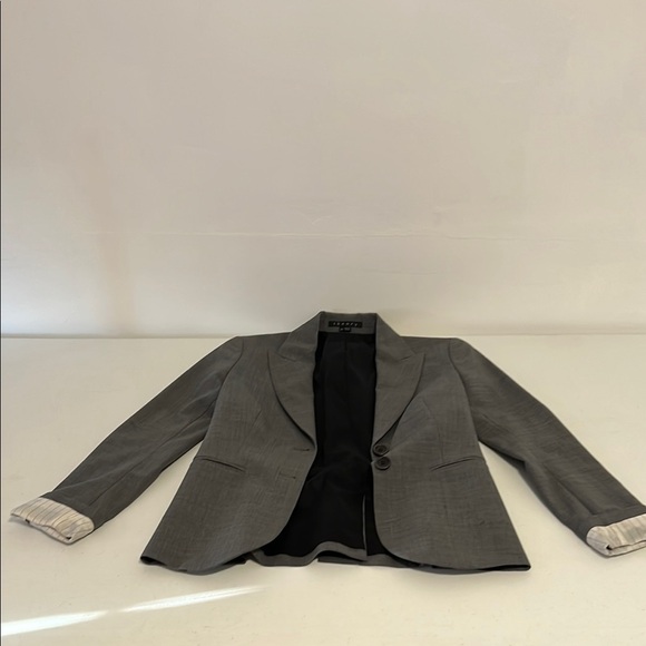 Theory Women Gray Blazer PRE-OWNED in‎ excellent condition - Picture 14 of 14